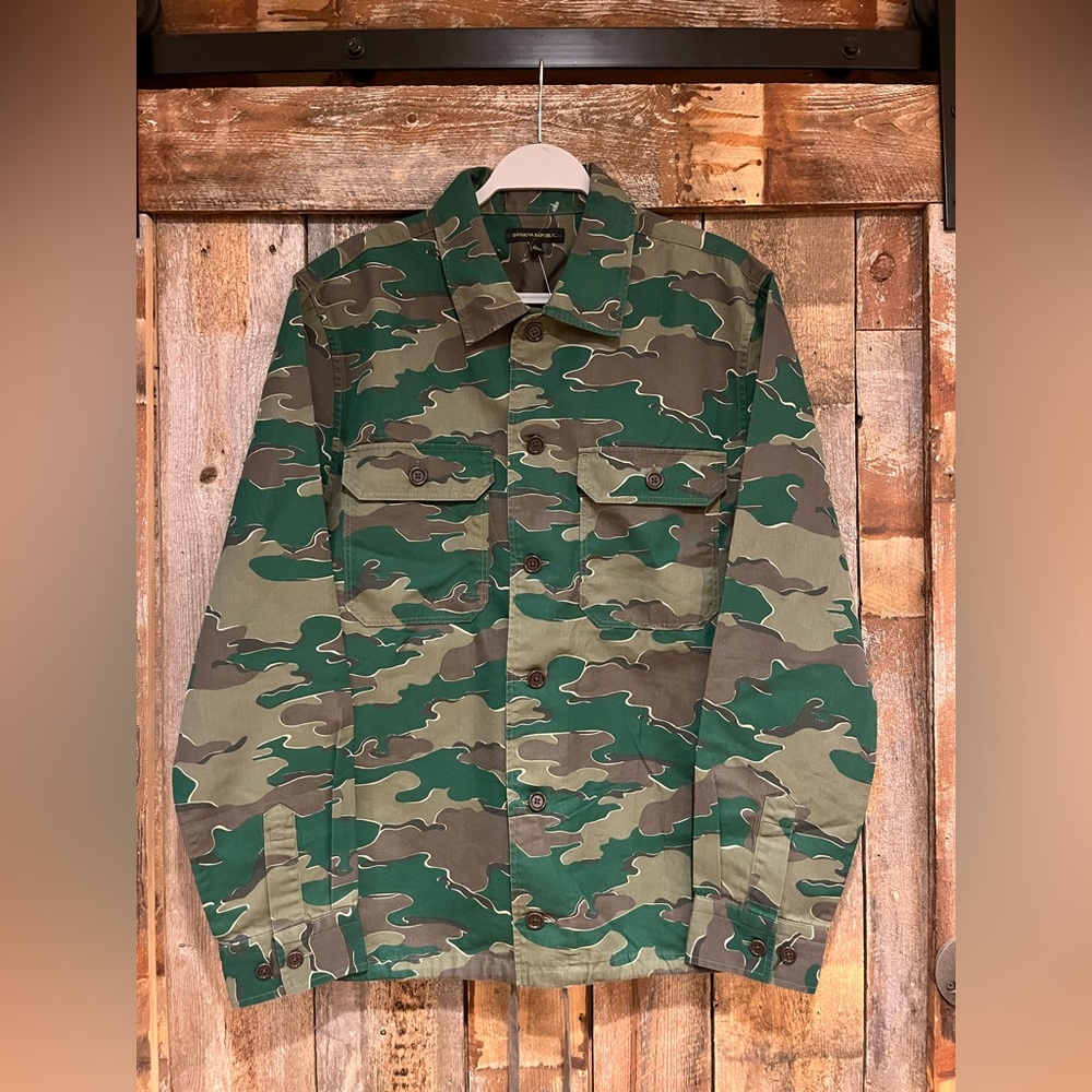 Mens large Banana republic army shirt/coat